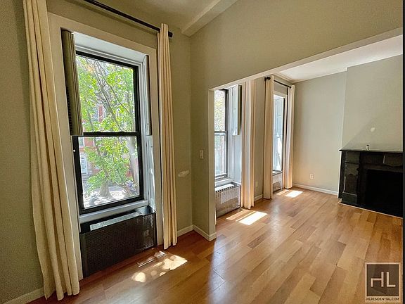 3rd image of 419 11th St #2