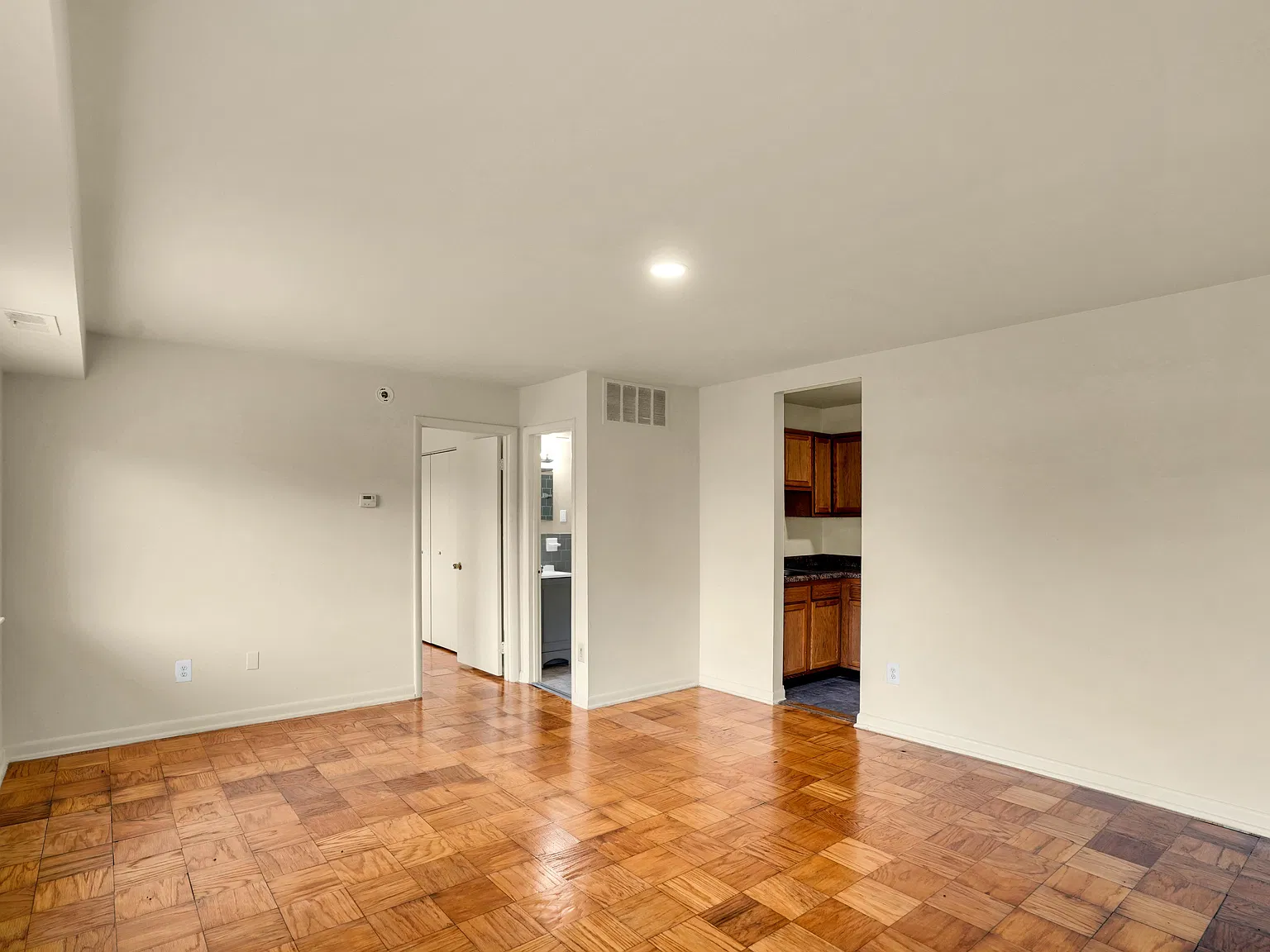 The McKinley Apts — Photo 3