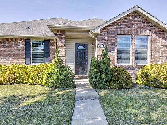 3rd image of 3014 Pineridge Dr