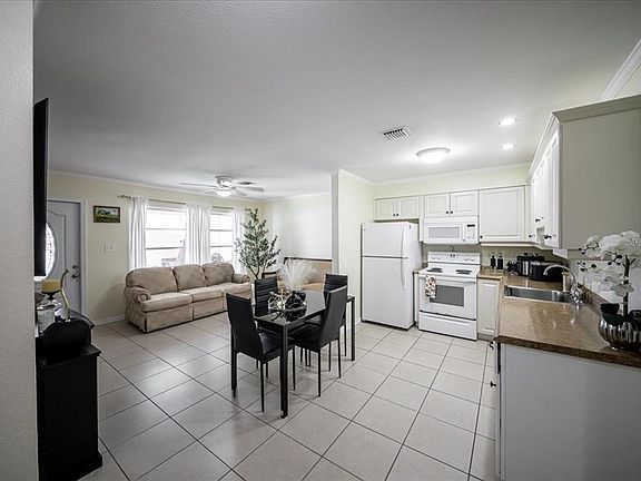 4th image of 433 GRANADA BOULEVARD
