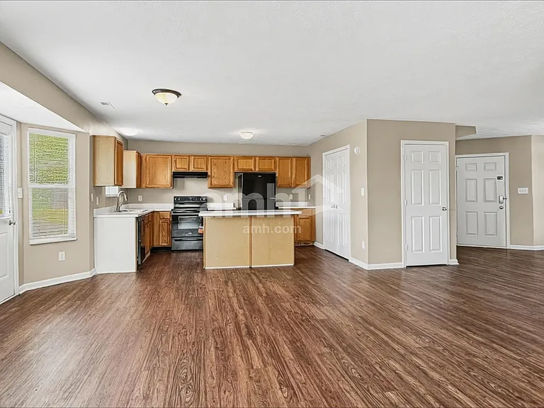 10827 Tanbark Dr — Photo 5