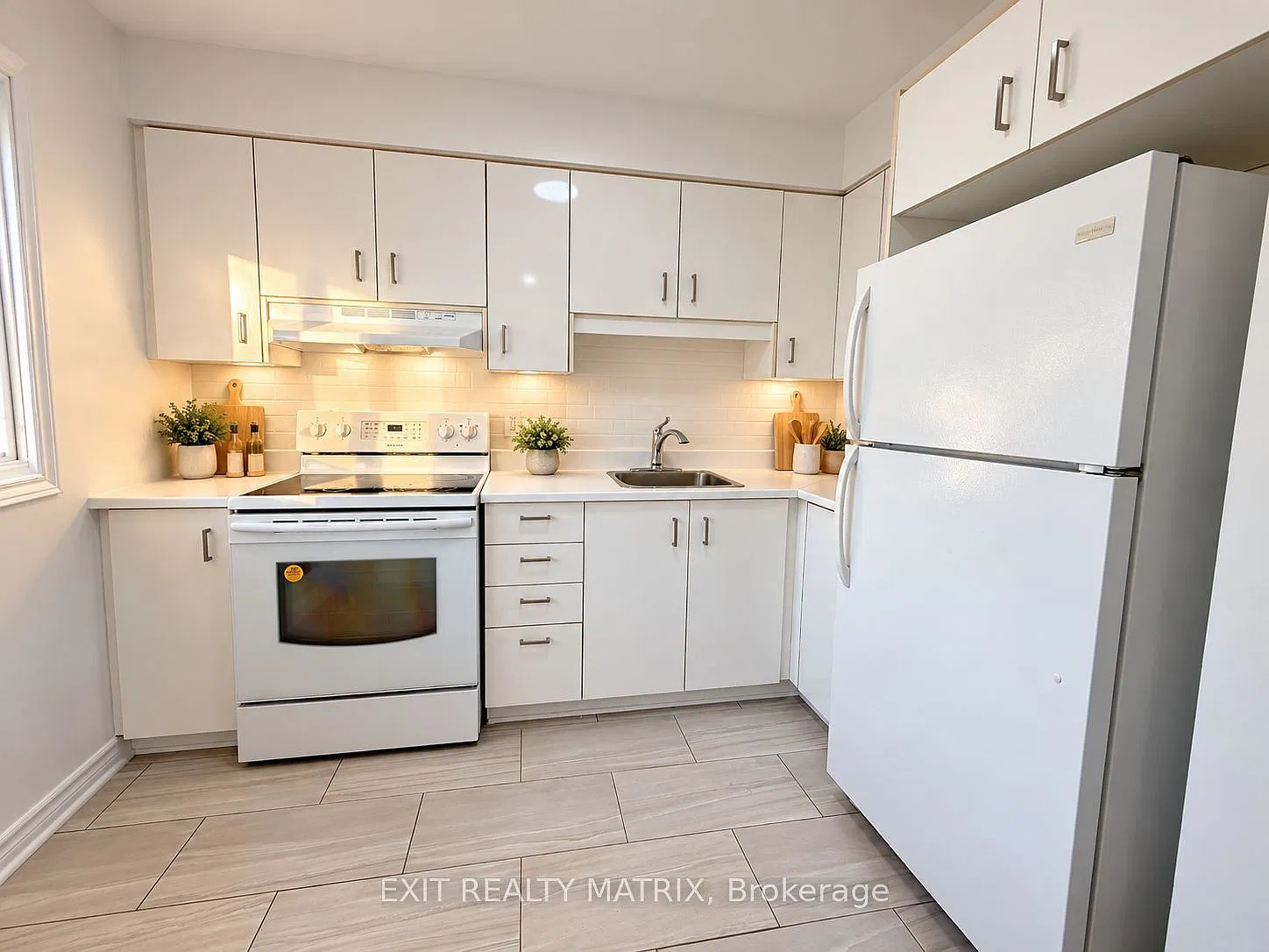 3 bed, $2,500 — Photo 3