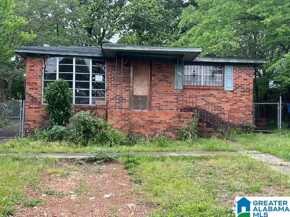 5209 McClain St, Brighton, AL 35020