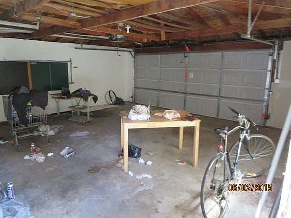 4th image of 14326 Lincoln Ave