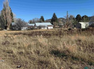 399 6th St, Chama, NM 87520
