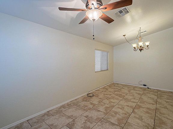 4th image of 2119 W Broadway Ave