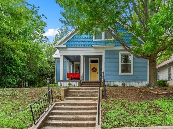 1028 N 4th St, Waco, TX 76707