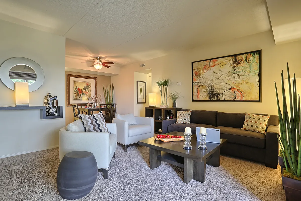 Building Photo - Springford Apartments