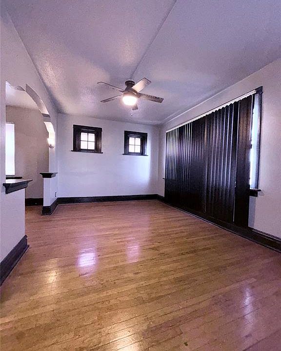 1st image of 4640 Carter Ave #2