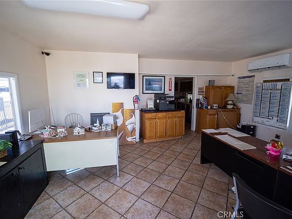 5th image of 26068 5th St