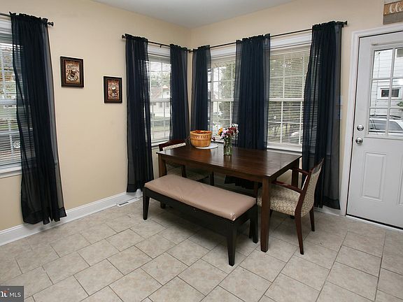 4th image of 6148 Camden Ave