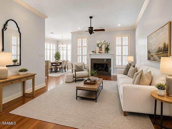 4th image of 305 Breemen Cir