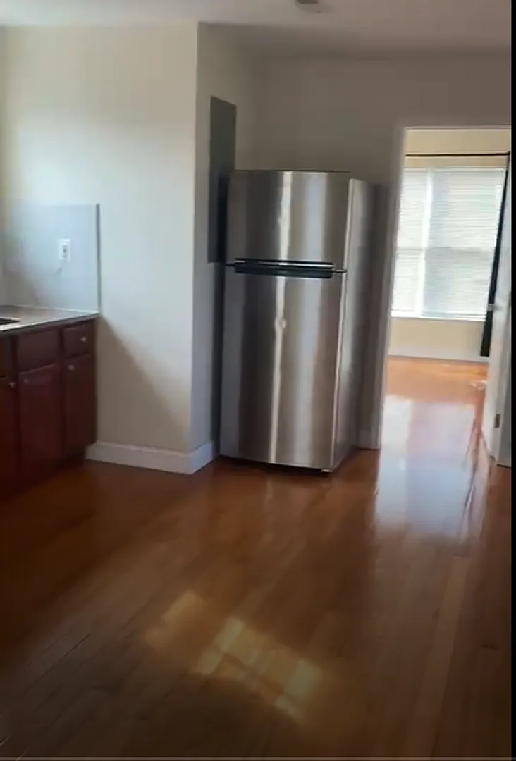 763 S 13th st — Photo 3