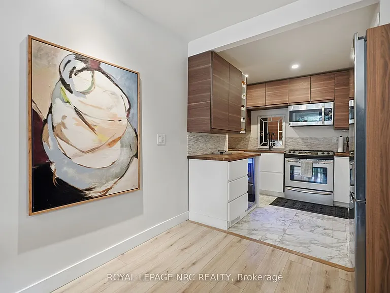 17 Considine Ave — Photo 13