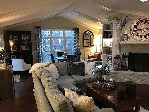 4th image of 54 Hedgewood Dr