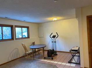 1010 17th St SW, Faribault, MN 55021