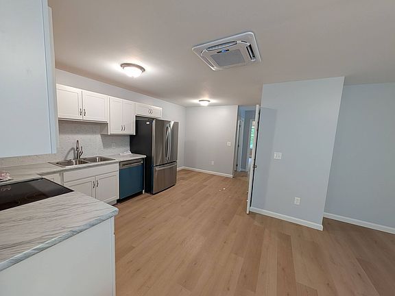 3rd image of 10720 Free Rd APT B