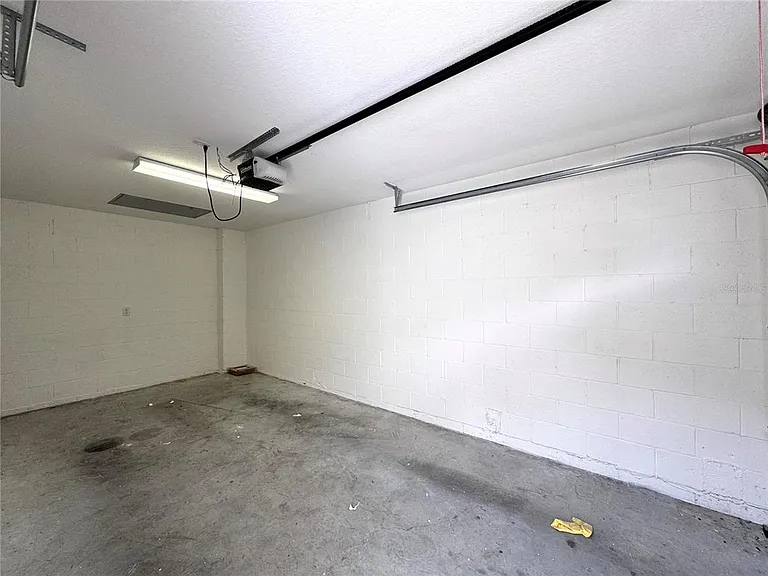 9447 Myrtle Creek Ln #102 — Photo 20