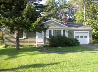 5 Pinewood Rd, Kennebunk, ME 04043