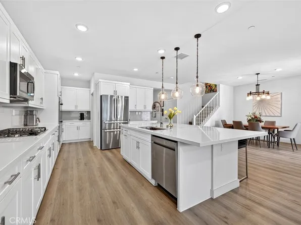 2655 E Penelope Ln, Ontario, CA 91762