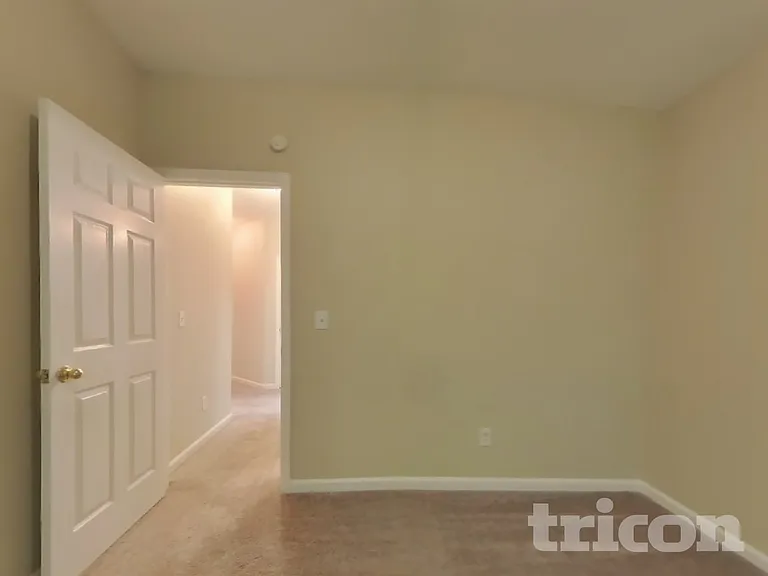 52 Paddington Pl — Photo 13