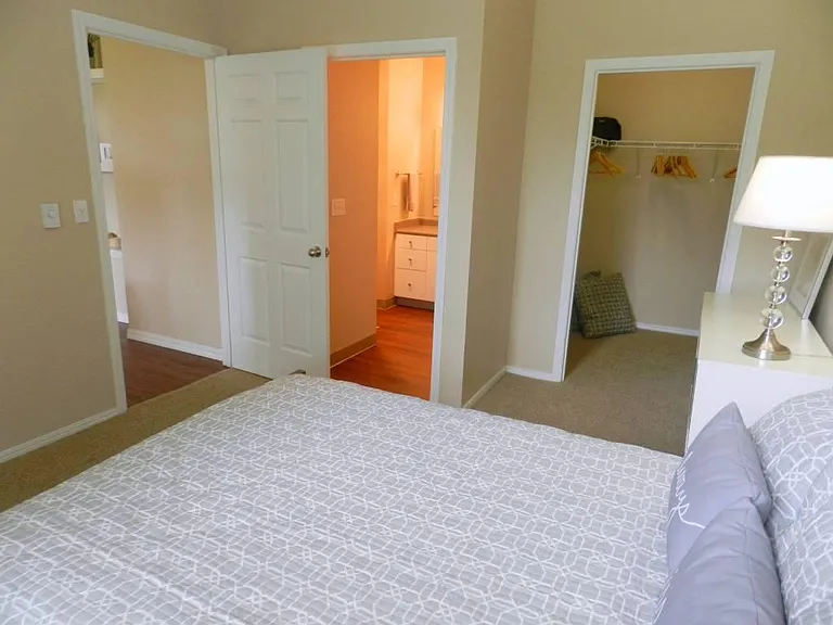 Commons at Verandas in Tanasbourne Apartments — Photo 29