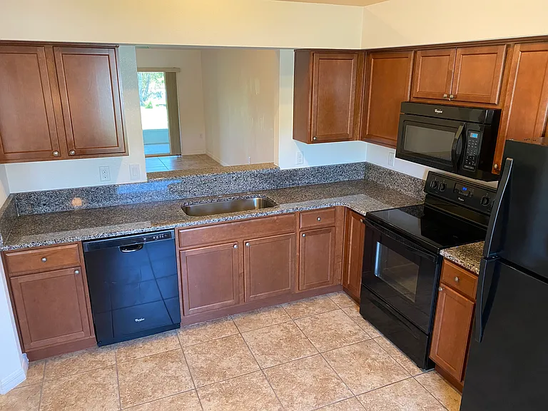 2716 Shelby Ruth Pl — Photo 4
