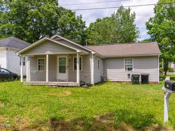 816 Elizabeth St, Burlington, NC 27217