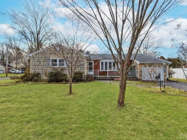 8 Mathison Pl, Milltown, NJ 08850