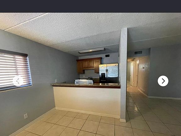 4th image of 417 N Halifax Ave #100