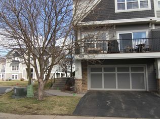 15561 Dunraven Dr, Apple Valley, MN 55124