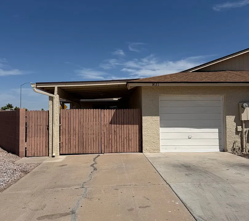 1431 S Lazona Dr