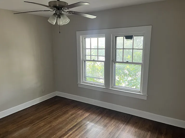 1216 N Limestone St — Photo 9