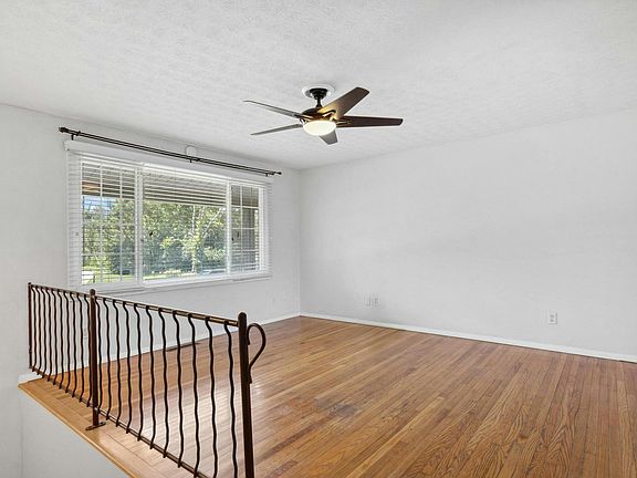 5th image of 4215 Williamsport Dr