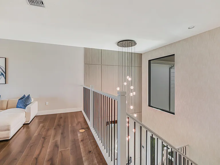 8283 Royal County Down Rd — Photo 36