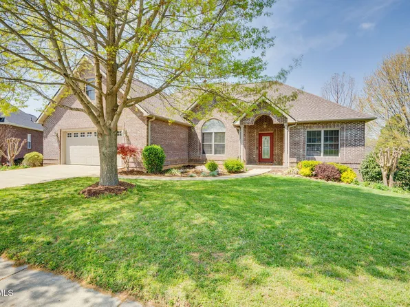 1006 Lake Ridge Sq, Johnson City, TN 37601