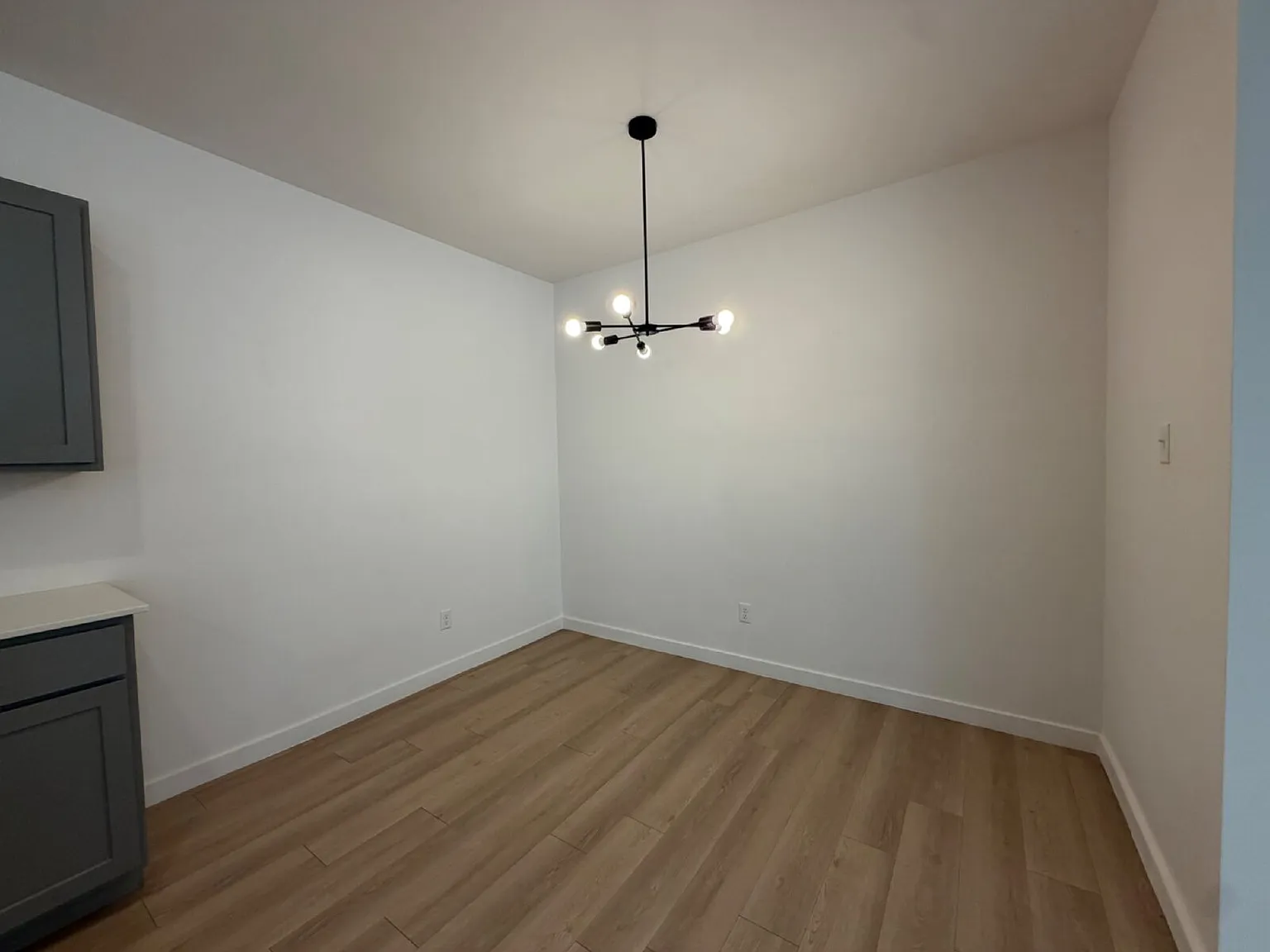 3 bed, 3.0 bath, 1527 sqft, $1,499 — Photo 4