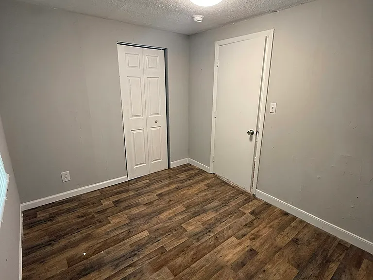 1225 Buckley Ave — Photo 14