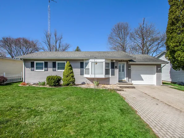 411 Fisher St, Berrien Springs, MI 49103