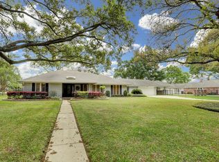 8302 N Tahoe Dr, Houston, TX 77040