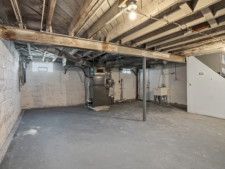 624 Elm Dr — Photo 33