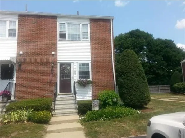 41 Foundry St APT 22-10, South Easton, MA 02375