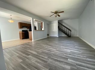 327 Palisades Point, Schaumburg, IL 60194