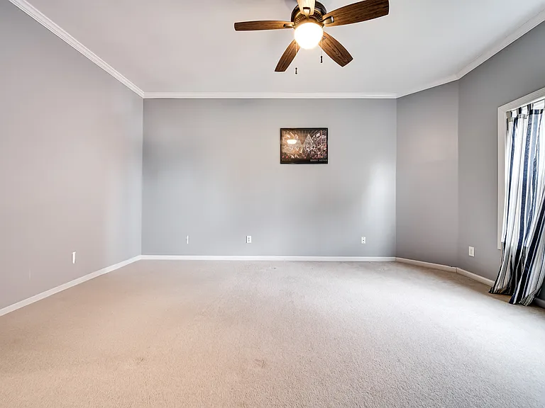 138 Grove Ln S — Photo 55