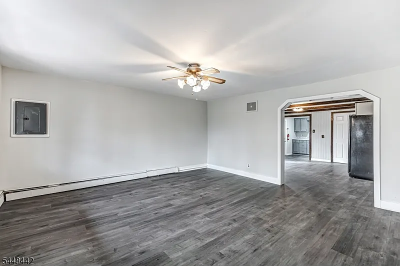 2 bed, 2.0 bath, 1110 sqft, $2,400 — Photo 3
