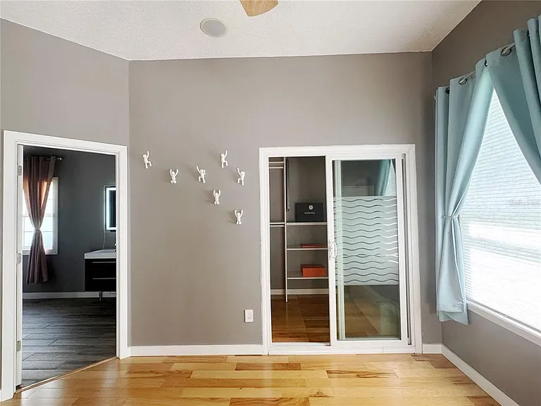 824 Palm Cove Dr — Photo 18