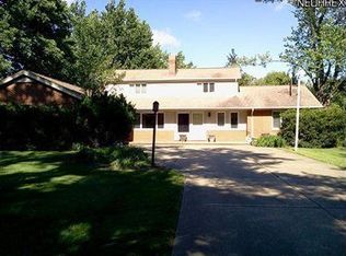 2859 Brainard Rd, Pepper Pike, OH 44124