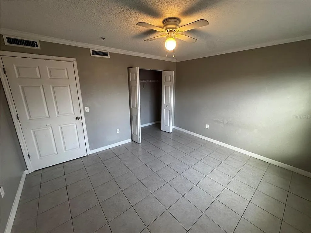 2 bed, 1.0 bath, 899 sqft, $1,350 — Photo 4