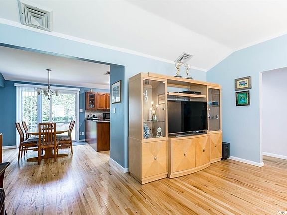 5th image of 2169 Jeffrey Dr