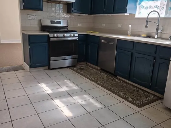 6332 N Francisco Ave #2, Chicago, IL 60659